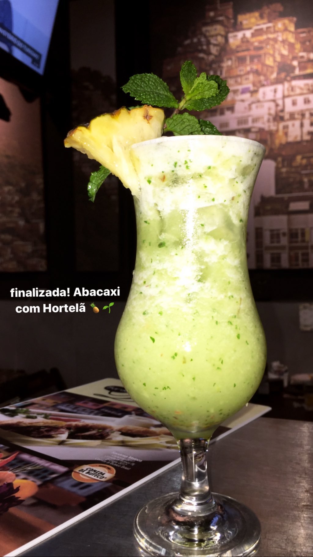 Abacaxi com Hortelã